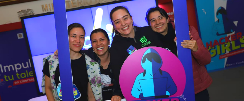 MinTIC premió a las “cuatro fantásticas” colombianas en seguridad informática