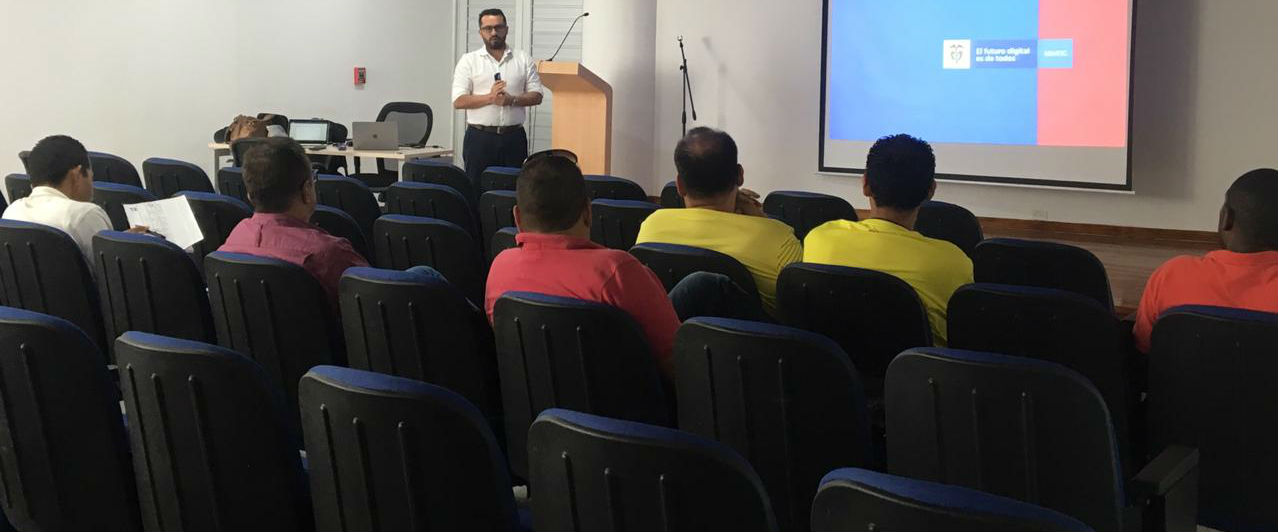 Ministerio TIC visita San Andrés para socializar el diagnóstico realizado sobre el estado de la conectividad en la isla Ministerio TIC visita San Andrés para socializar el diagnóstico realizado sobre el estado de la conectividad en la isla