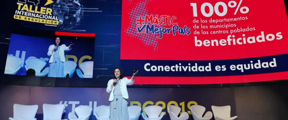 Sylvia Constaín, ministra TIC