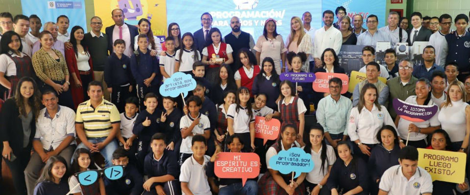 2.280 niños y niñas de Antioquia iniciarán su entrenamiento en lenguajes de programación gracias a MinTIC 2.280 niños y niñas de Antioquia iniciarán su entrenamiento en lenguajes de programación gracias a MinTIC