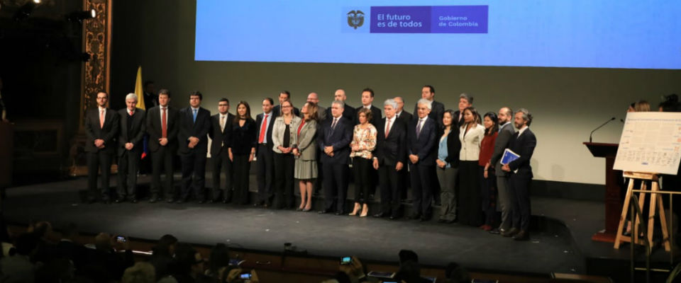 Presidente Duque y Ministra TIC firman Pactos por el Crecimiento de los sectores de software, TI y BPO