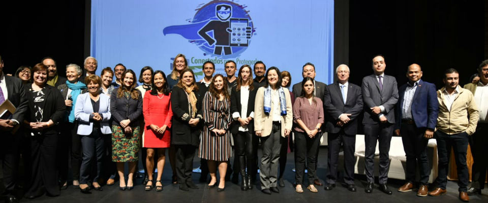 Ministra TIC: “Para proteger a nuestros niños, niñas y adolescentes no deben existir fronteras”