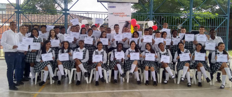 Estudiantes de Cartago (Valle del Cauca) certificaron sus habilidades en competencias digitales
