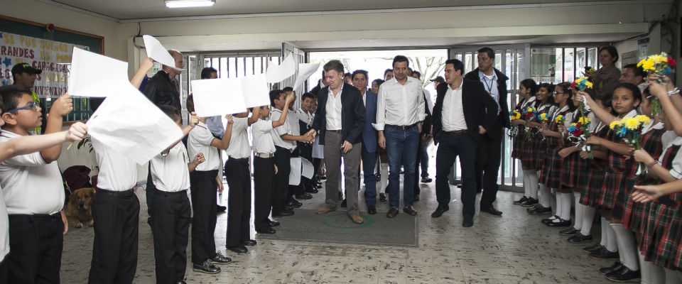 Gira Estamos Cumpliendo