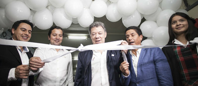 Presidente Juan Manuel Santos y ministro TIC David Luna en Punto Vive Digital Plus de Manizales