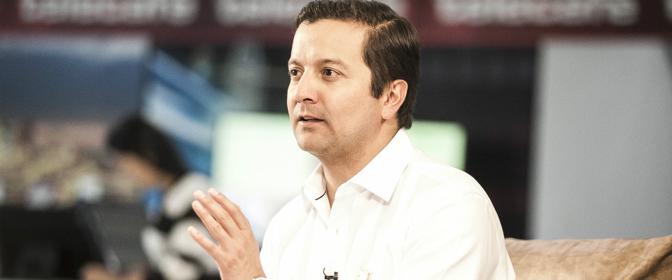 Ministro David Luna habla en cadenas radiales del país