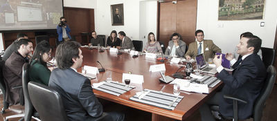 Ministro TIC - David Luna reunido con medios internacionales