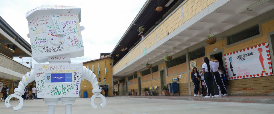 Colegios públicos de Risaralda recibirán reconocimiento del Gobierno por enseñanza de lenguajes de programación digital