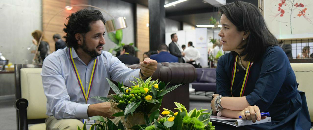 Ministros TIC de Colombia y Ecuador estrechan lazos de cooperación Ministros TIC de Colombia y Ecuador estrechan lazos de cooperación