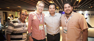 Ministro TIC recorre Andicom 2015 y habla con los emprendedores