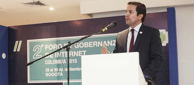 Ministro David Luna habla en Foro de Gobernanza