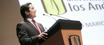 David Luna en grados de la Universidad de Los Andes