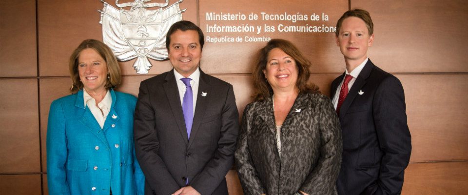 Ministro TIC David Luna con representantes de la OPIC Ministro TIC David Luna con representantes de la OPIC