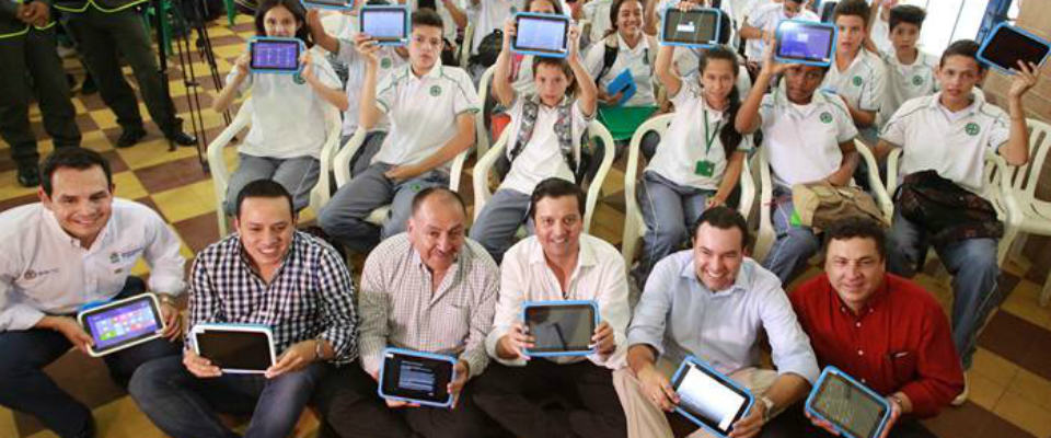 Bucaramanga recibió herramientas tecnológicas para apoyar los procesos educativos