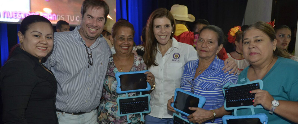  Docentes de Norte de Santander recibieron Tabletas para Educar