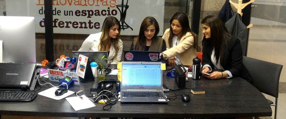 Mujeres colombianas se apropian de la tecnología Mujeres colombianas se apropian de la tecnología