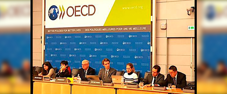 En la esquina derecha, Juan Manuel Wilches (CRC) y Jorge Bejarano (MinTIC), durante su intervención ante el CDEP