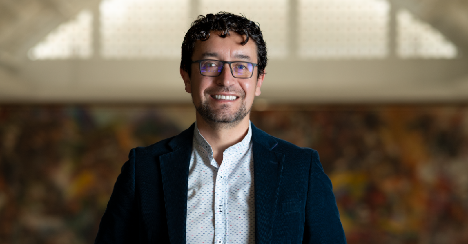 Foto del Subdirector de la Subdirección de Industria de Tecnologías de la Información - Andrés Enrique Galindo Bernal