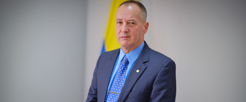 Subdirector administrativo - Luis Fernando Ortiz Sánchez