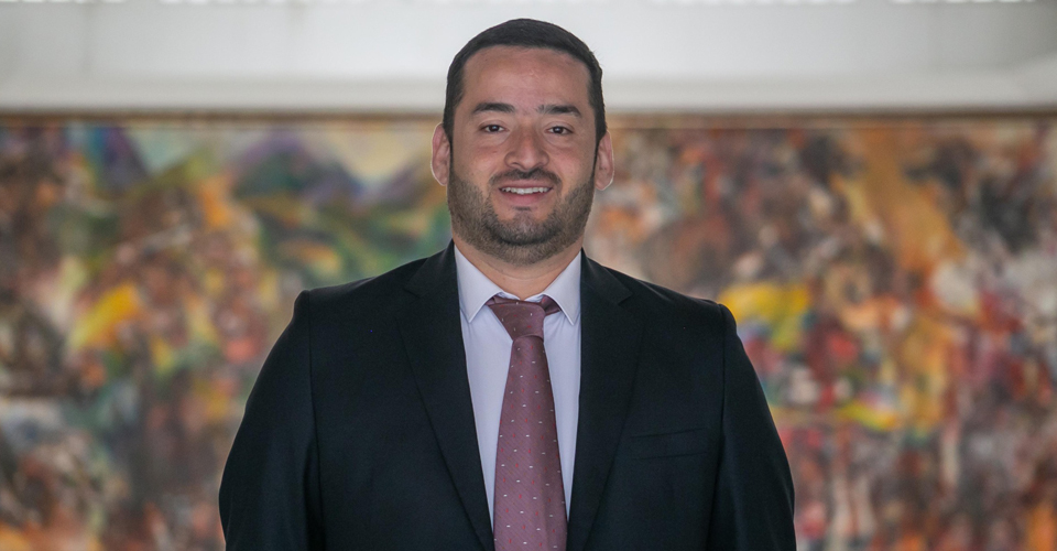 Foto del Subdirector de la Subdirección de Asuntos Postales - Diego Arellano Beltrán