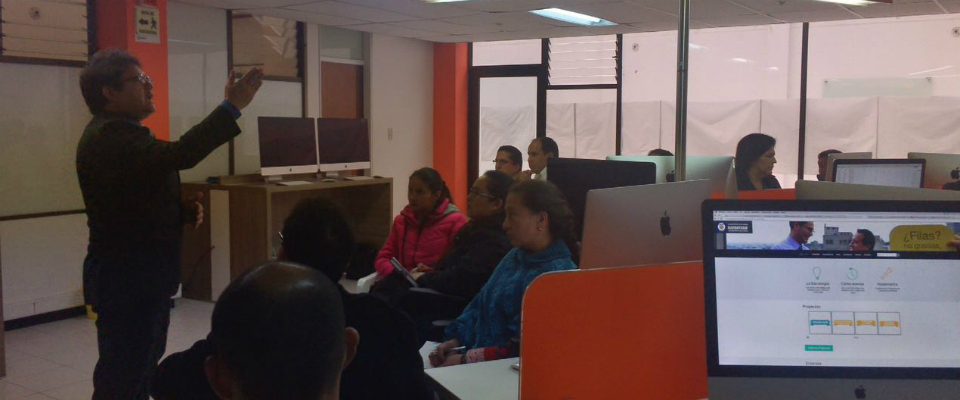administradores web de las alcaldías de  Valle, Meta y Huila