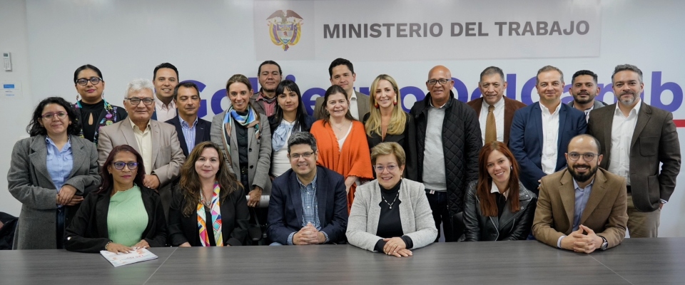 Foto de Ex Ministra TIC Sandra Urrutia en subcomisión para derechos de trabajadores de plataformas digitales Foto de Ex Ministra TIC Sandra Urrutia en subcomisión para derechos de trabajadores de plataformas digitales