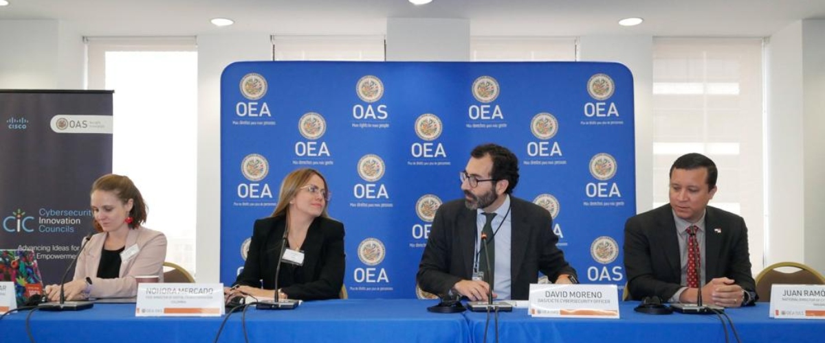 Foto de los representantes del Ministerio TIC en Consejos de Innovación en Ciberseguridad de la OEA