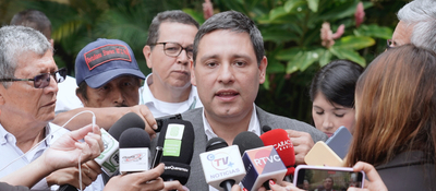 "Le garantizo al país que estamos trabajando con diligencia y transparencia": ministro TIC sobre programas de conectividad con comunidades