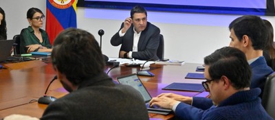 “No vamos a recibir lotes o antenas viejas”: Ministro Lizcano sobre recuperación de anticipo a Centros Poblados
