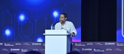 Foto del ministro TIC, Mauricio Lizcano en Andicom 2023