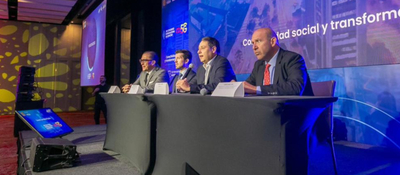 Foto del ministro TIC Mauricio Lizcano en la XIII versión del Congreso Internacional de Espectro