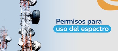 Imagen diseñada con antenas y texto