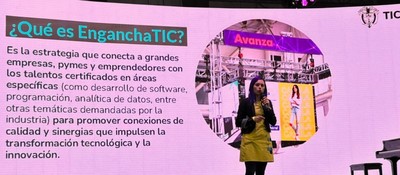 Foto en presentación en EnganchaTIC 2.0 de la viceministra de Transformación Digital, Sindey Bernal