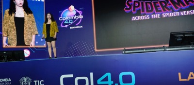 Foto de los exponentes hablando de personajes en películas animadas