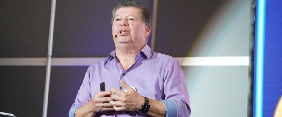 Foto de vocero Pedro Uribe Foto de vocero Pedro Uribe