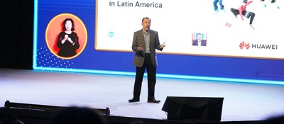 Foto del ponente Alfonso Jiménez, director de Marketing y Relaciones Públicas de Huawei Cloud