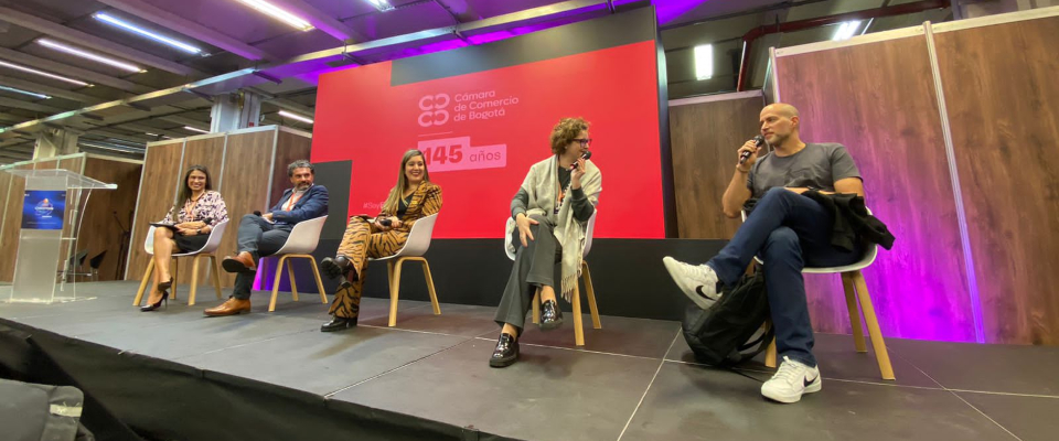 Foto de panelistas Foto de panelistas