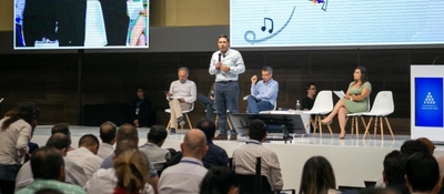 Foto del Ministro TIC en la Inducción para Autoridades Territoriales 2024 – 2027