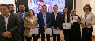 Foto de asistentes a la reunión