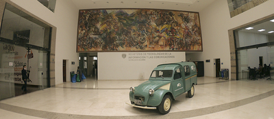 Foto del interior del edificio del Ministerio TIC