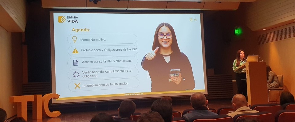 Foto de presentación del evento