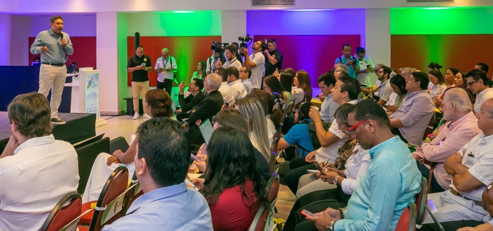 Foto de asistentes a la reunión