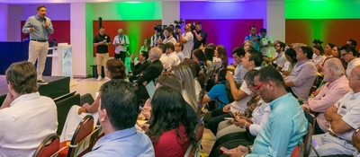 Foto de asistentes a la reunión