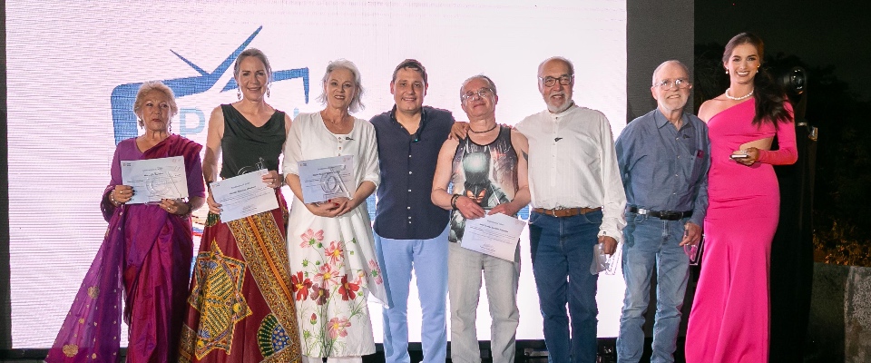 Foto del homenaje