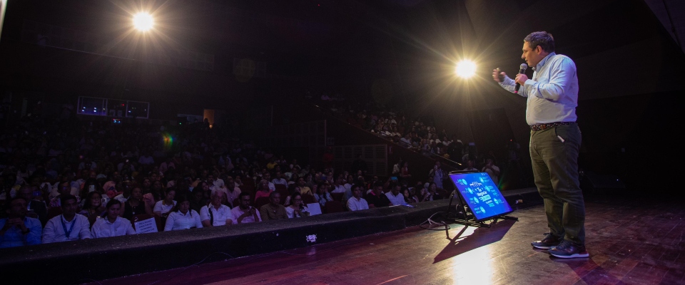 Foto del ministro TIC Foto del ministro TIC