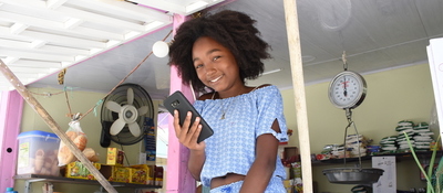 Foto de niña beneficiaria