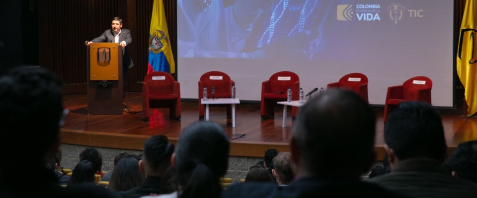 Foto del ministro TIC