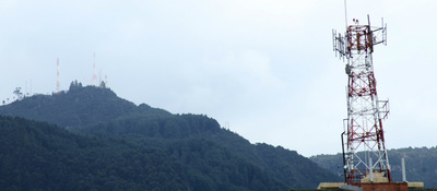 Foto de antenas de comunicaciones