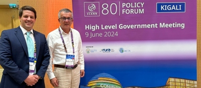 Foto del viceministro de Transformación Digital en Ruanda