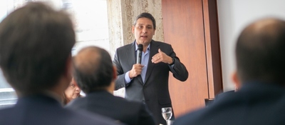 Foto del ministro TIC